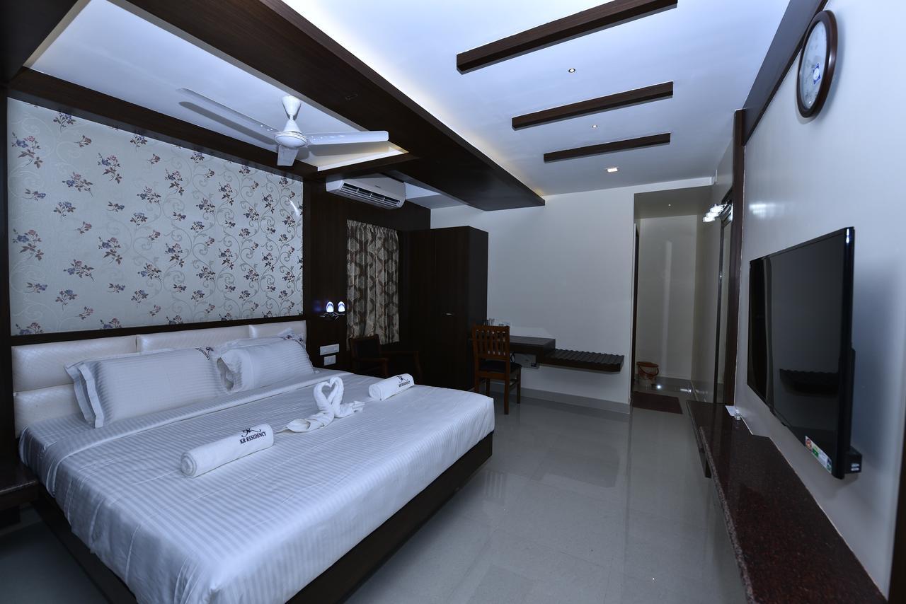 Kr Residency Hotel Kānādukāttān Zewnętrze zdjęcie