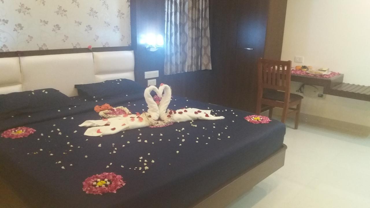 Kr Residency Hotel Kānādukāttān Pokój zdjęcie